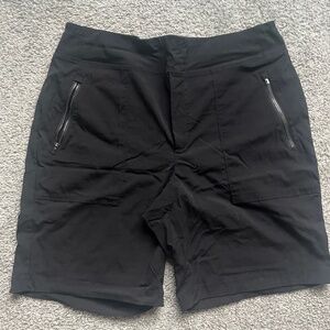 Athleta Trekkie Short 14